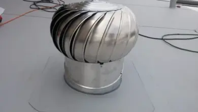 Nerezový vírový větrací ventilátor pro odvětrání půdního prostoru.