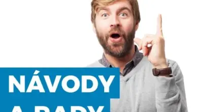 Muž ukazující prstem nahoru s nápisem nápady a rady.