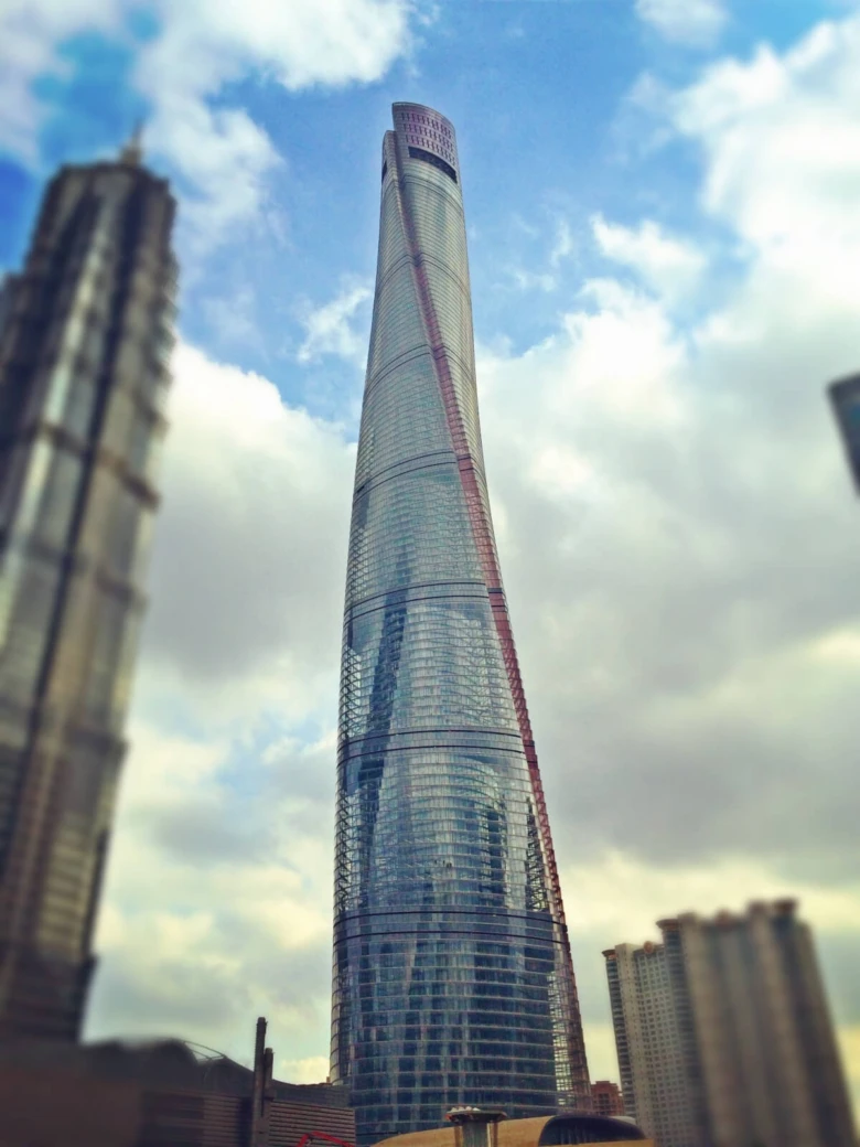 Shanghai Tower je nejvyšší budova v Číně.