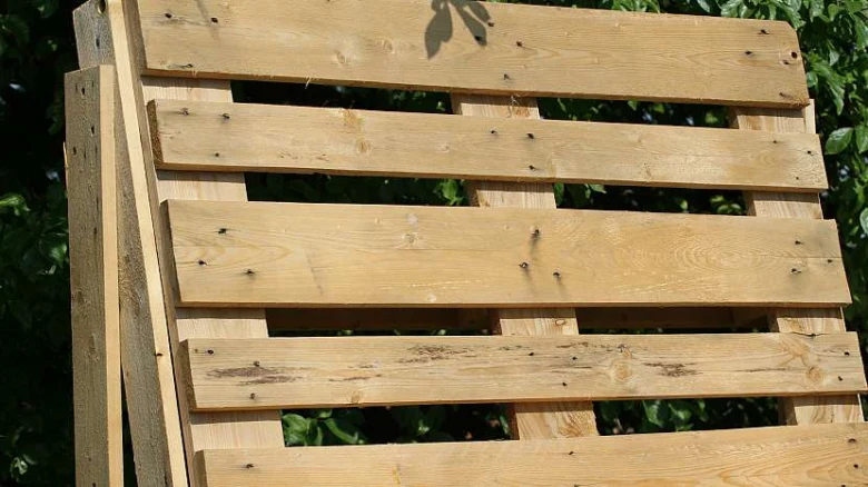 Wooden pallet bench