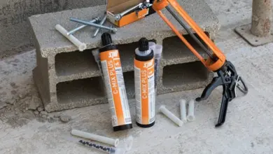 Chemická kotva s kartridy a pistolkou na beton